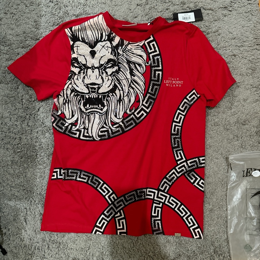 Red Graphic Lion T-Shirt